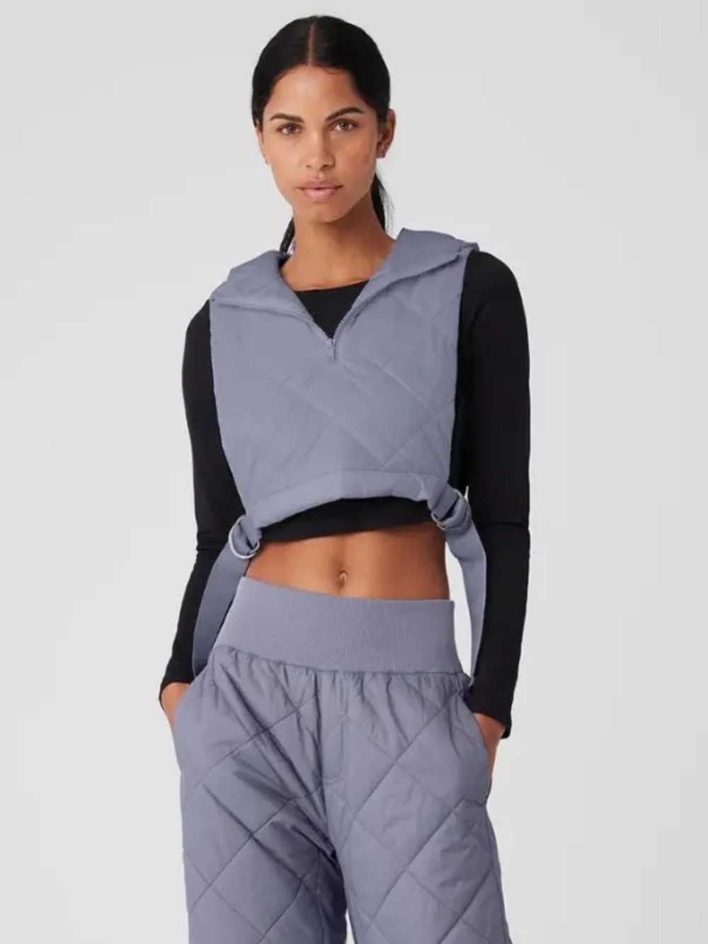 Alo Cropped Snowrider Sleeveless Puffer Top - Fog